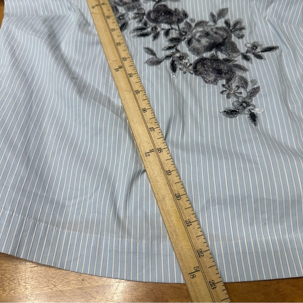 WHMB Coastal Blouse Womens 4 Blue Striped Floral Embroidered Puff Sleeve Poplin - Picture 9 of 9